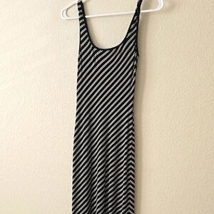 Cache Black and White Sleeveless Sheath stretchy  Maxi Dress small